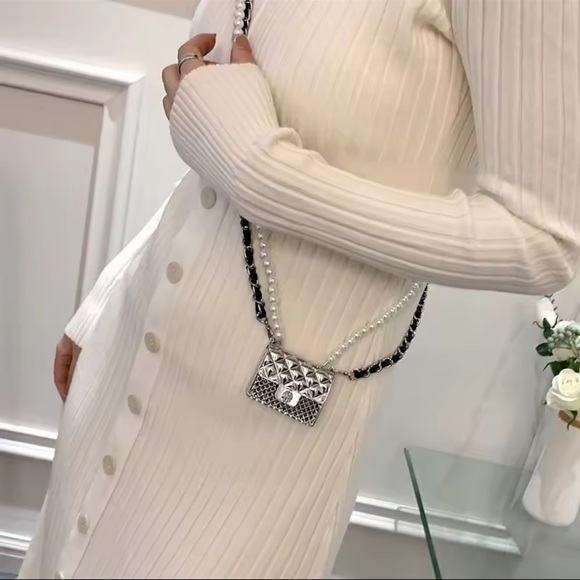 Silver Mini Crossbody Bag with Pearl & Chain Strap ✨ - Picture 3 of 17